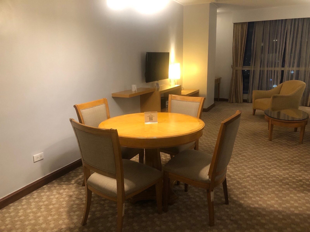 林登套房旅馆主图