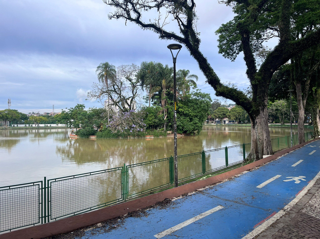 Lago dos Patos-瓜鲁柳斯必去景点