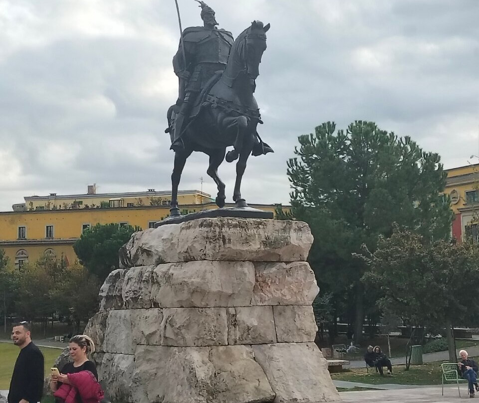 Skanderbeg Square-地拉那必去景点