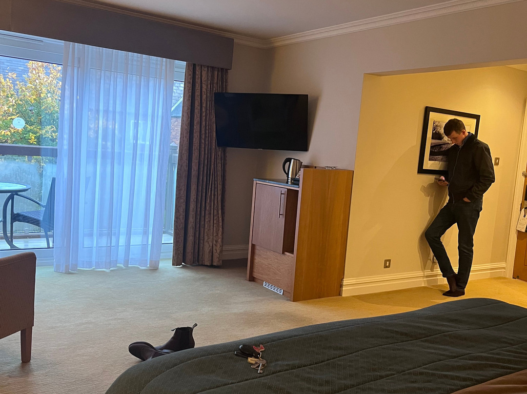 Carden Park Hotel主图