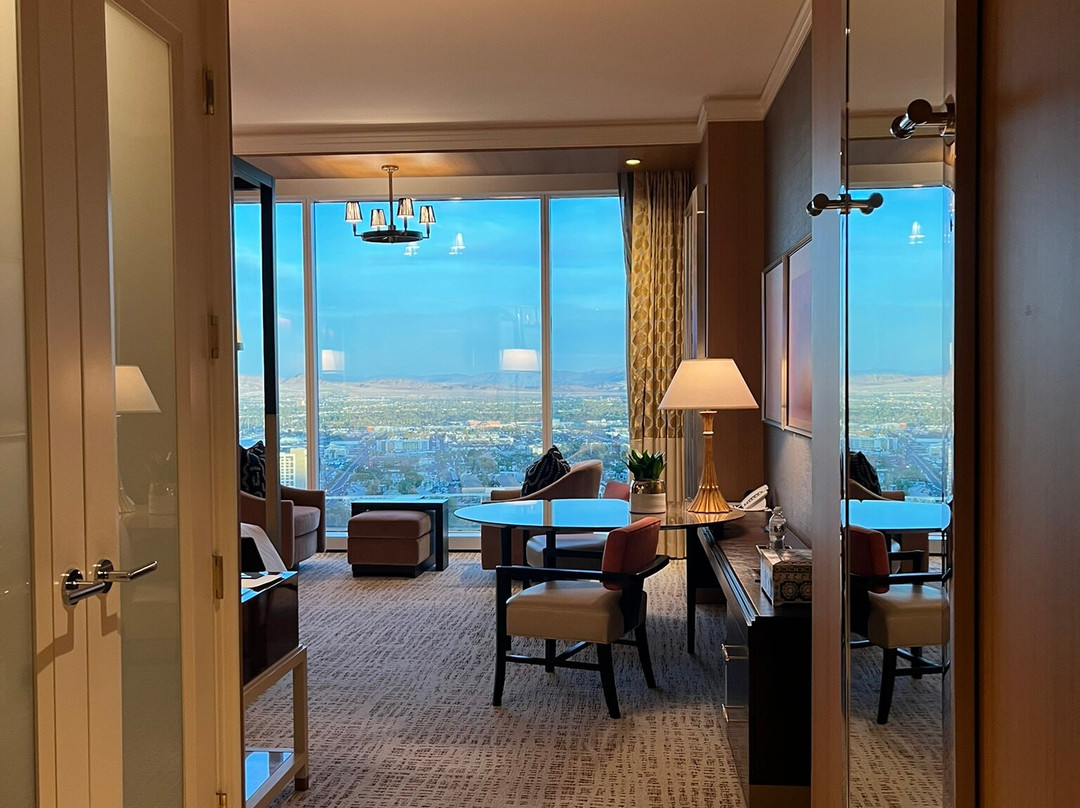 拉斯维加斯永利酒店主图