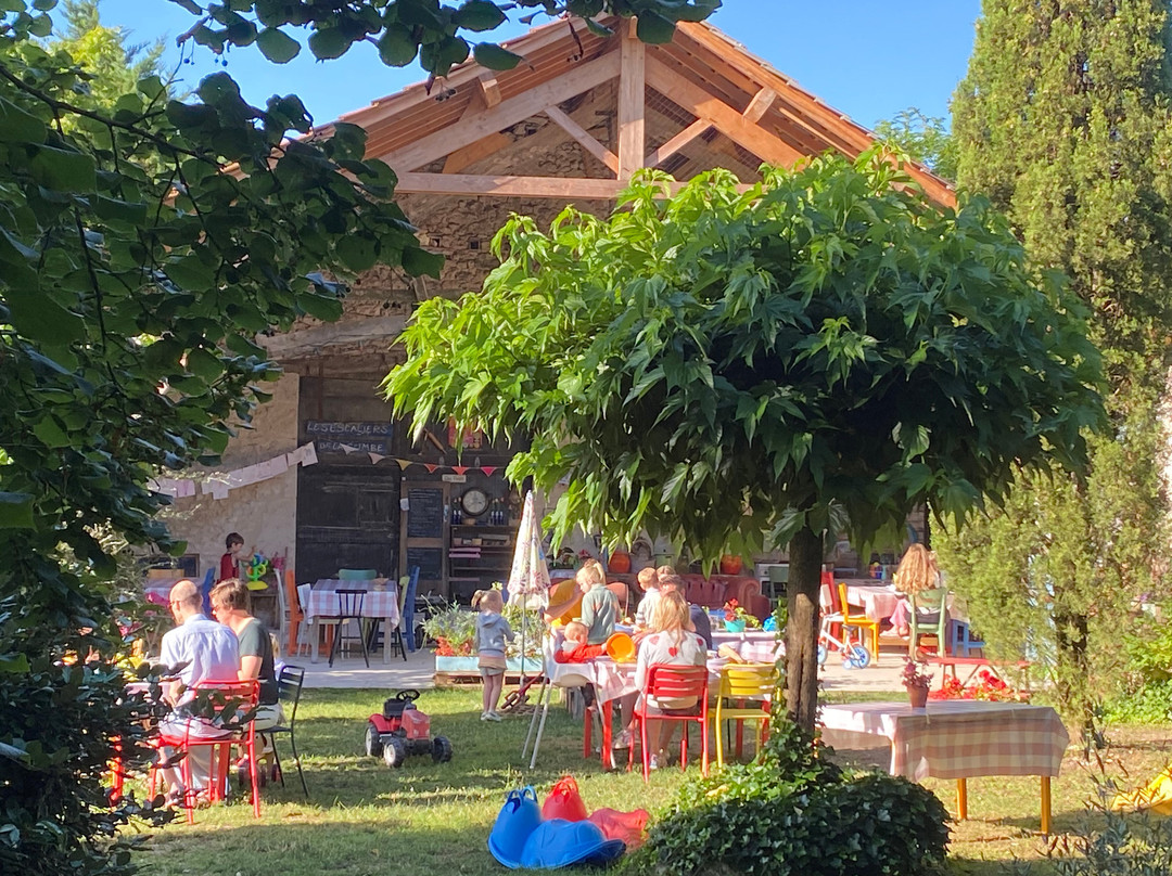 Les Escaliers de La Combe主图