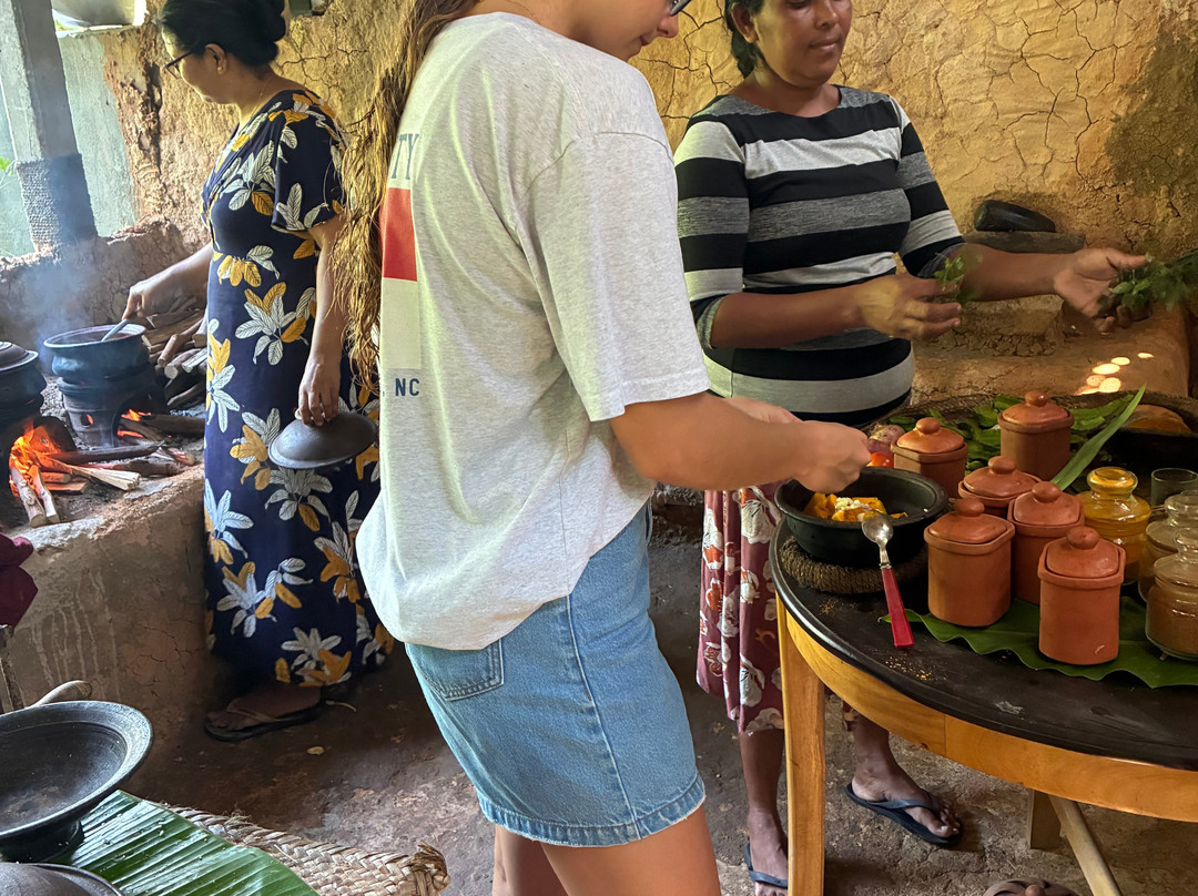 Spice Spoon: Traditional Smoke kitchen cooking Experience: southern Sri Lanka-Gurubebila必去景点