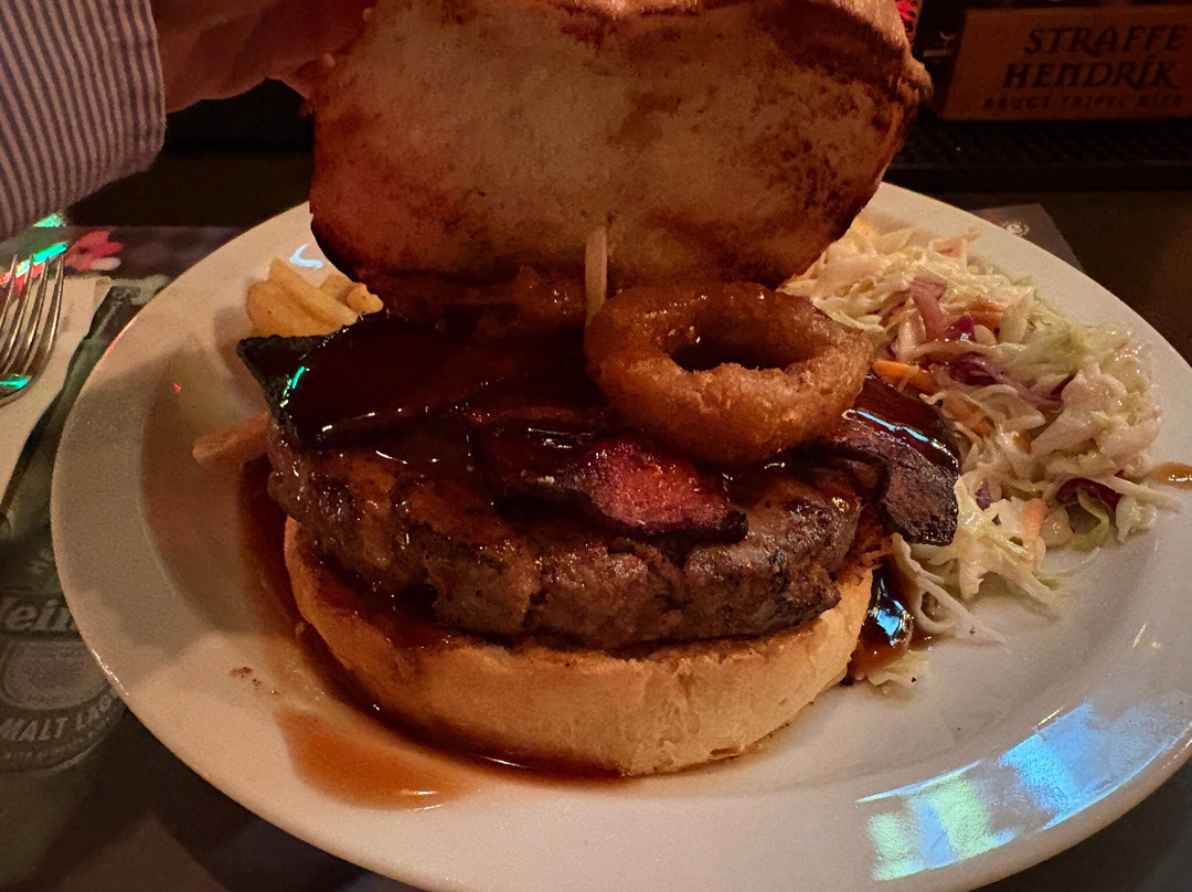 Moondog's Bar & Grill