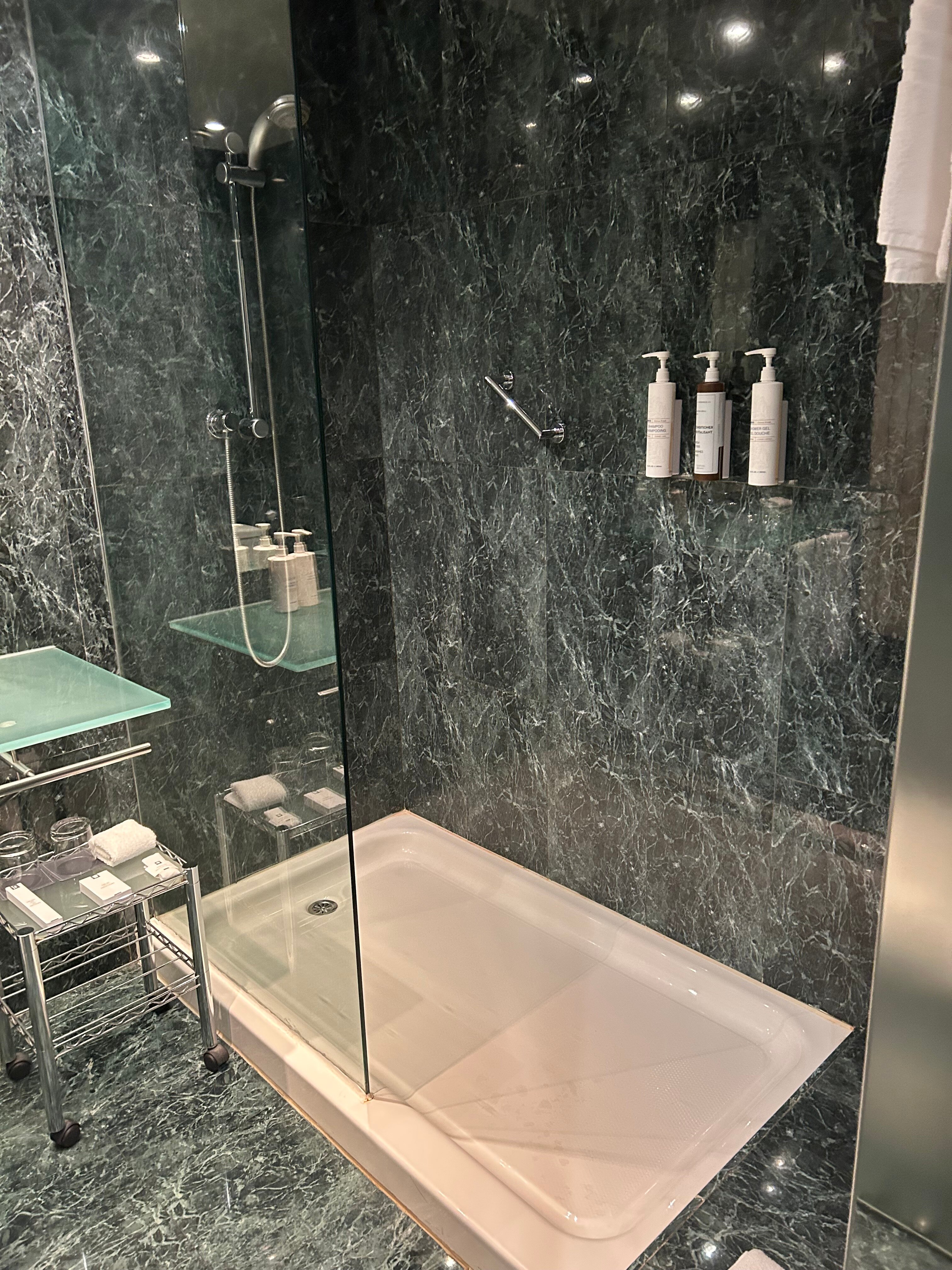 Ac Hotel Leon San Antonio-浴室