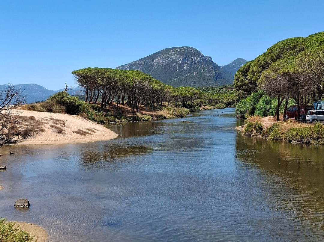 Stagno Petrosu-奥罗塞必去景点