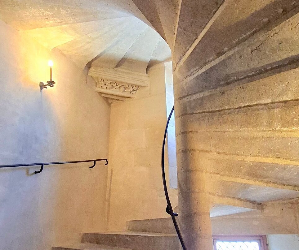 Tour Philippe le Bon-第戎必去景点