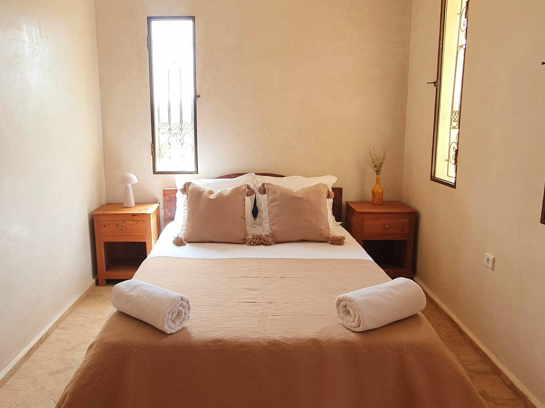 Maison Zina Guesthouse