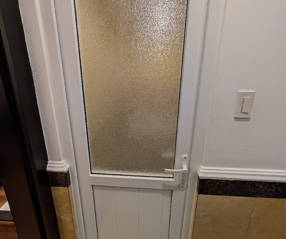 宁平传奇酒店主图