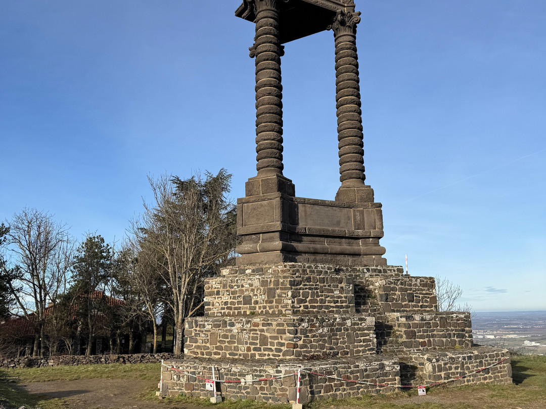 Plateau de Gergovie-La Roche-Blanche必去景点