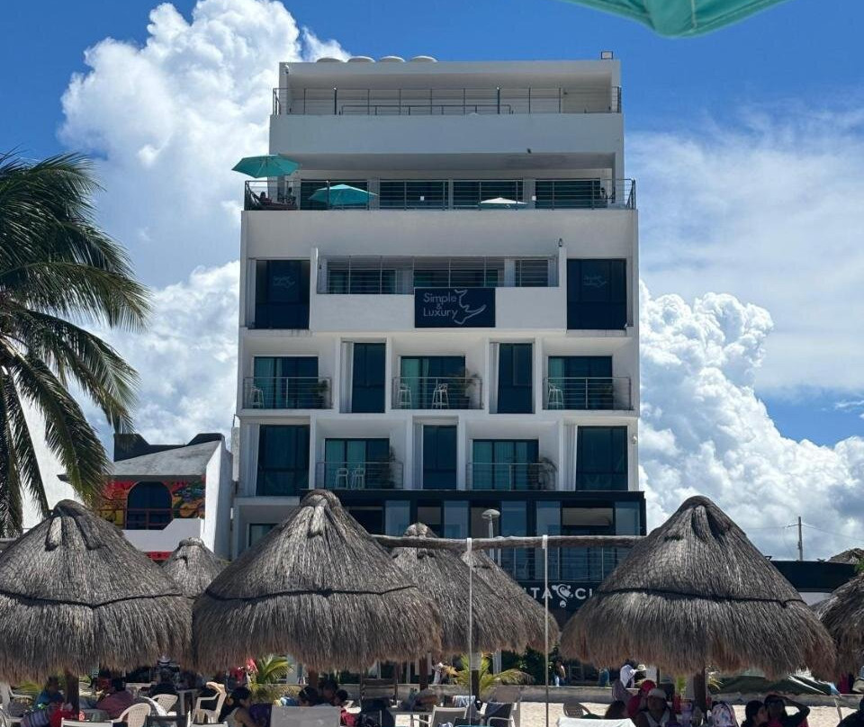 Hotel Simple & Luxury