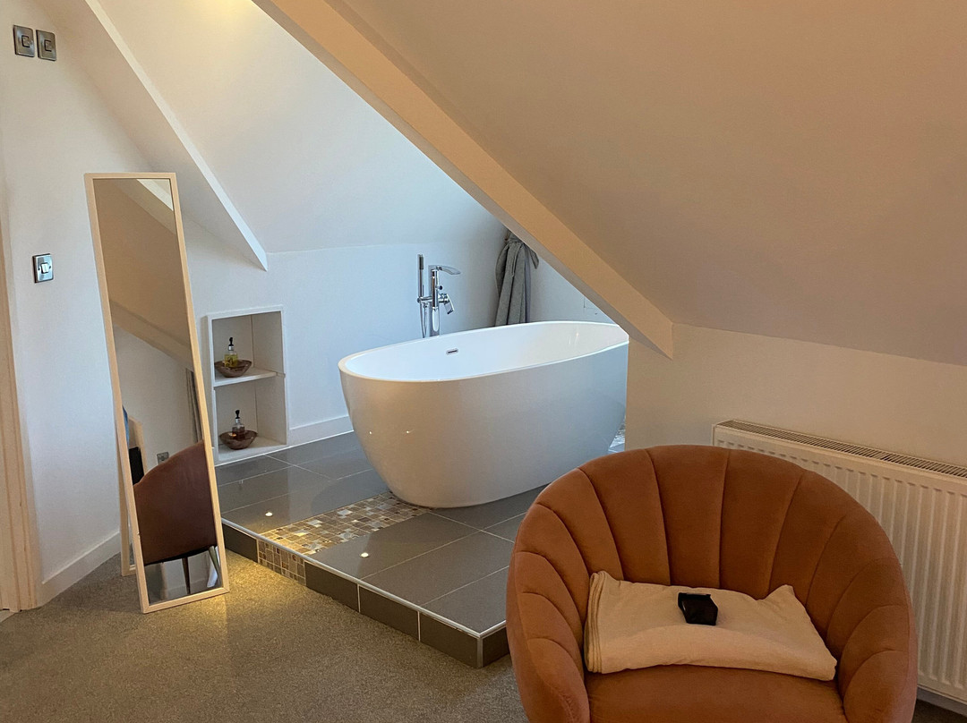 The Sandy Cove Hotel主图