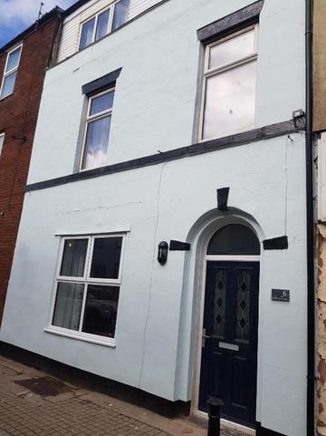 Oyo Needham House Hotel主图