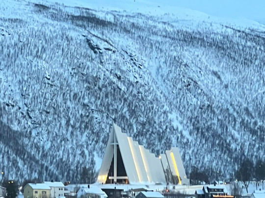 平维尼赫拉特特罗姆瑟酒店主图
