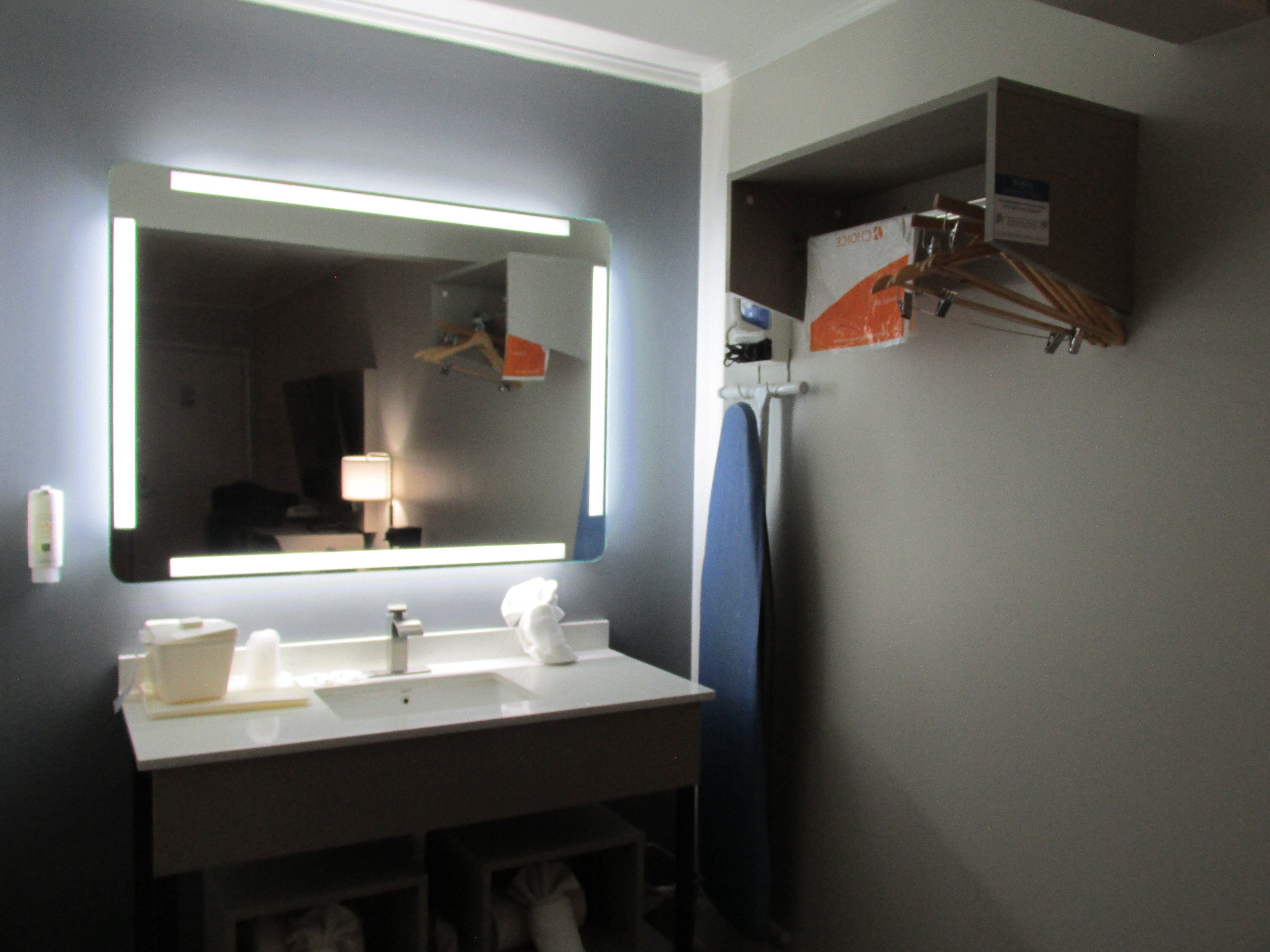 米尔斯特姆乡村汽车旅馆-客卧