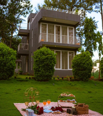 Thavika Silverwood Residence Yelagiri