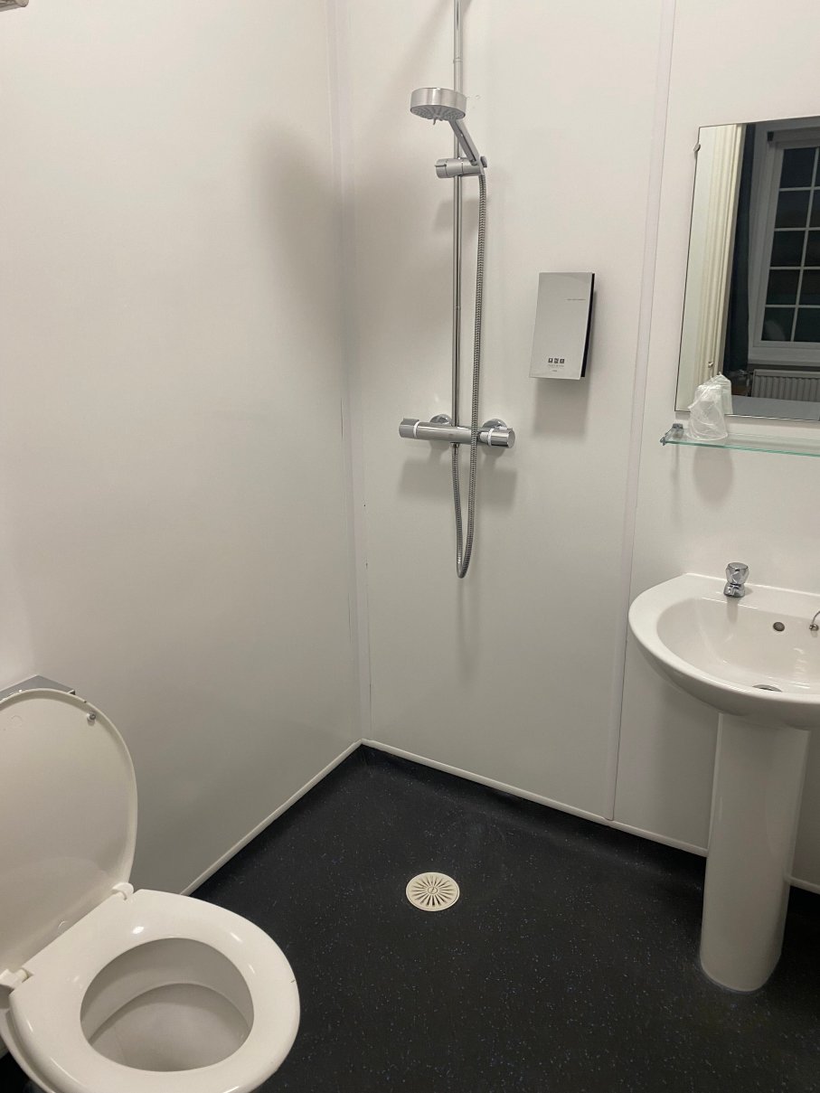 力推考文垂品质酒店-浴室