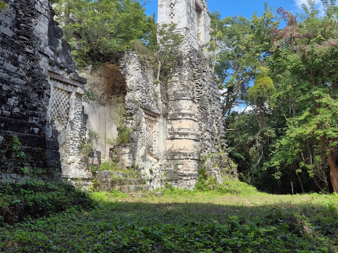 Calakmul Tours By Ezequiel-Xpujil Town必去景点