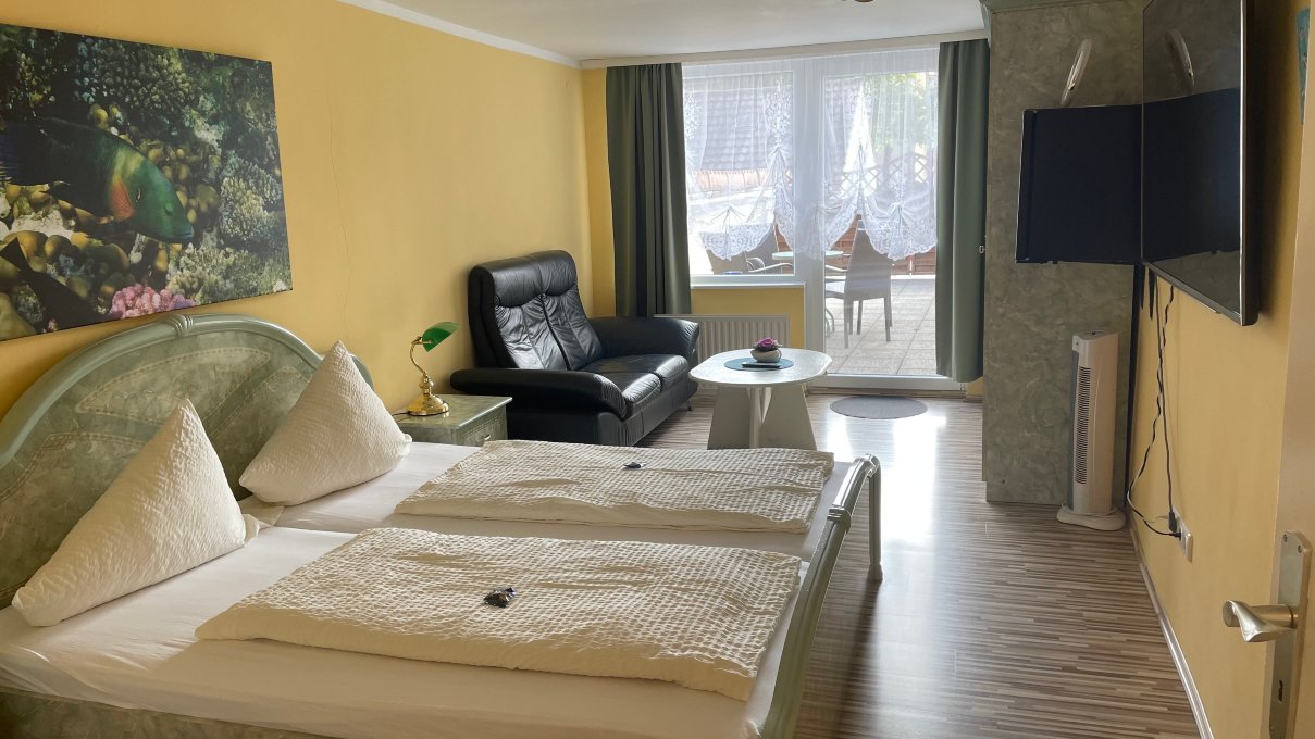 LR6餐厅酒店-客卧