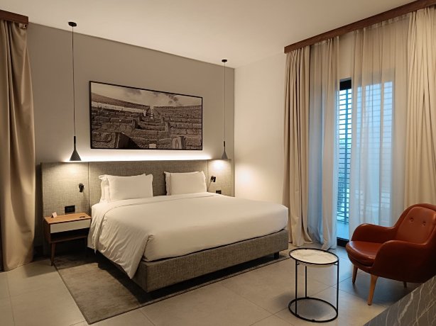 那不勒斯诺拉丽笙酒店-客卧