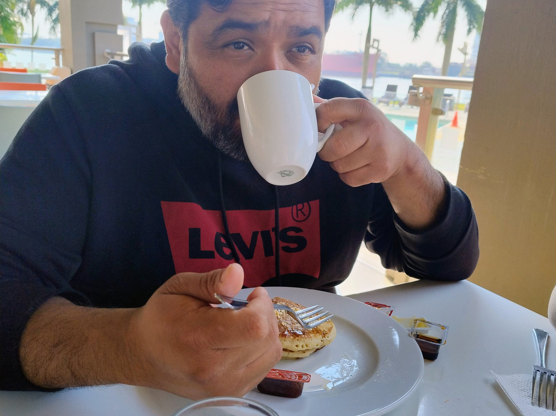 图斯潘智选假日酒店主图