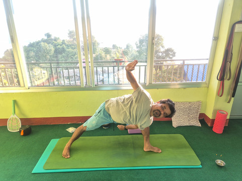 Tri-Bikram Yoga Retreat Centre-博卡拉必去景点