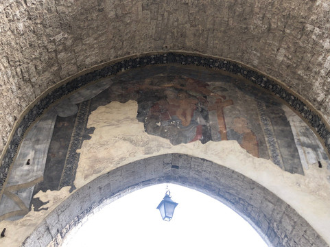 Museo Torre di Porta Romana-古比奥必去景点