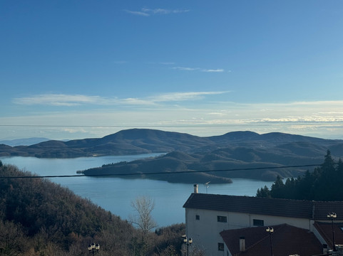 Chrisopelia Lake View主图