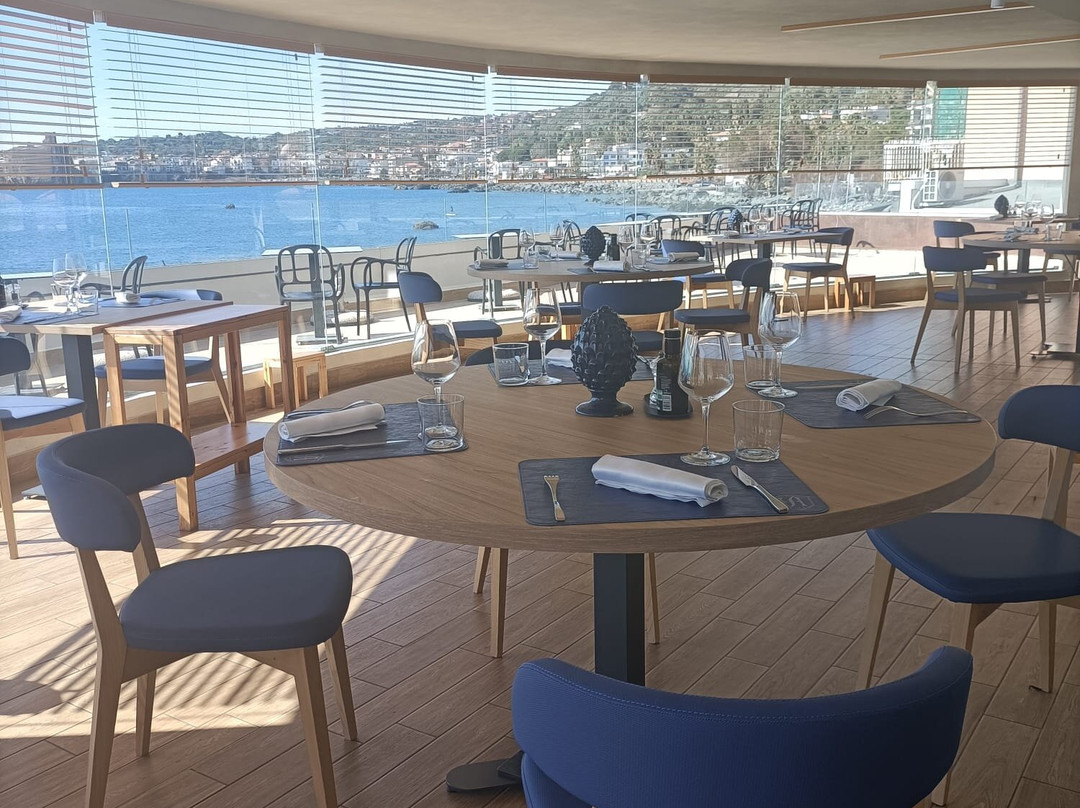 法拉吉奥尼大酒店主图