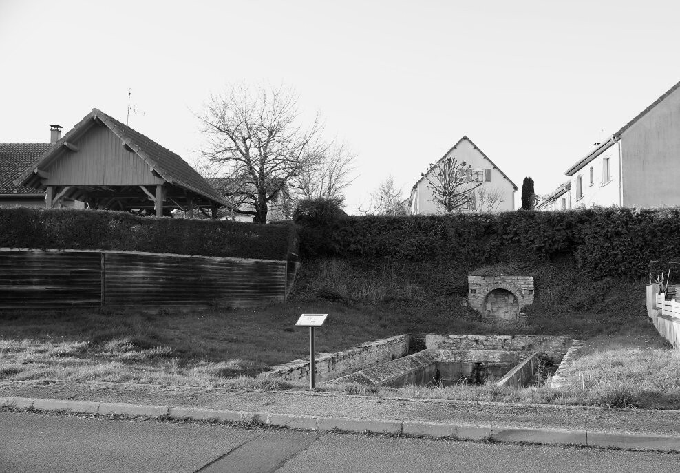 Le lavoir du Chemin des Courses