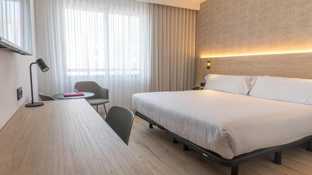 Imarcoain酒店住宿-纳瓦拉女王布兰卡酒店