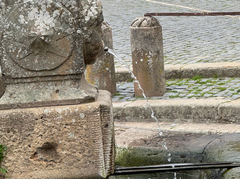 Fontana Delle Picche