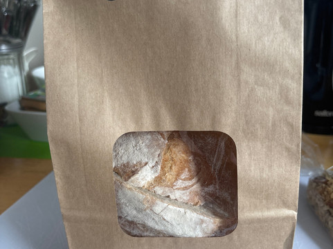 三叶草套房酒店主图