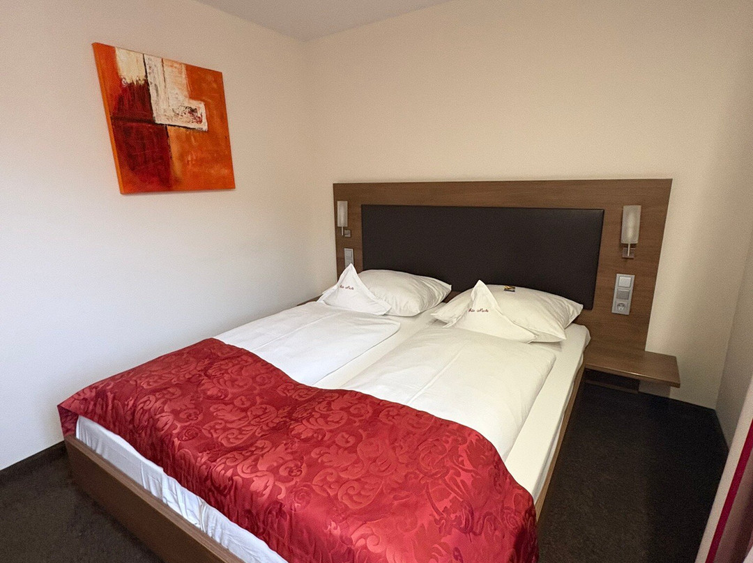 施万恩酒店主图