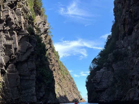 Untouched Adventures-暴风河必去景点