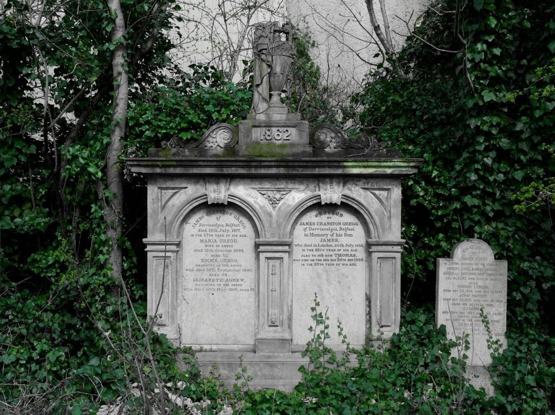 Balmoral Cemetery-贝尔法斯特必去景点