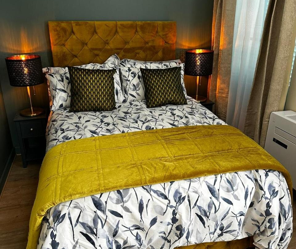 Herbert George Apartment Hotel