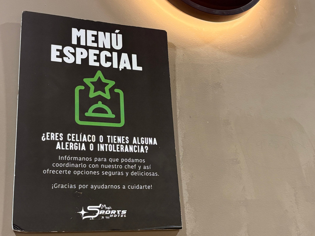 公爵大酒店主图