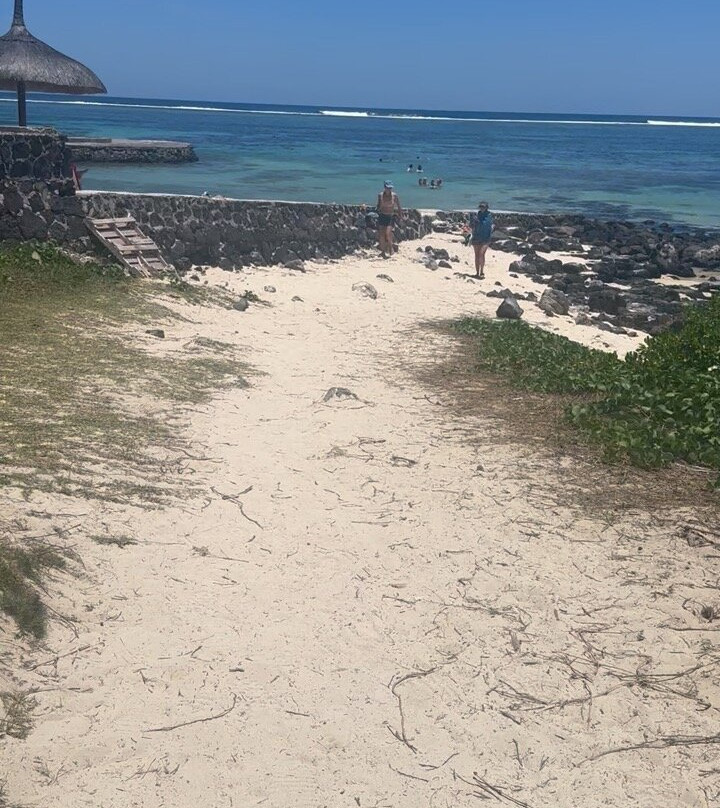 Blue Bay Beach-Pointe d'Esny必去景点