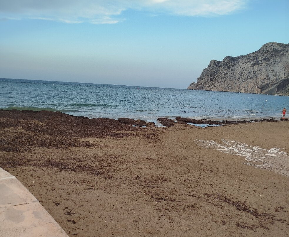 Playa de Levante o la Fossa-卡尔佩必去景点