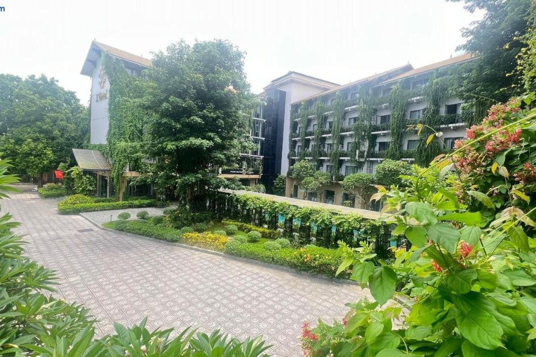 X Hotel Thái Nguyên