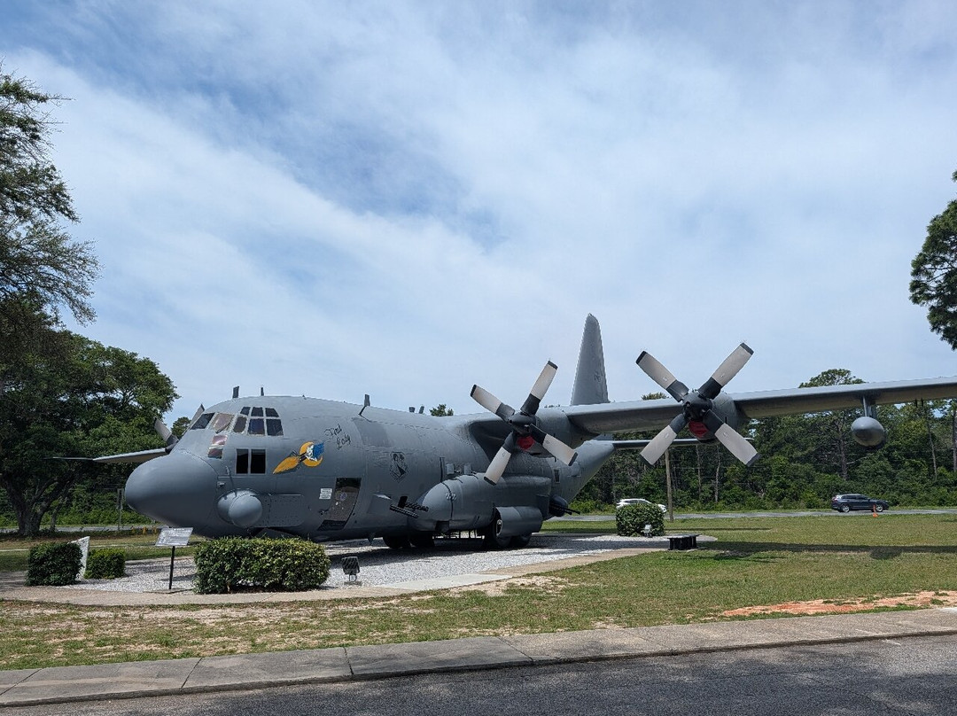 Air Force Armament Museum-华尔顿堡滩必去景点