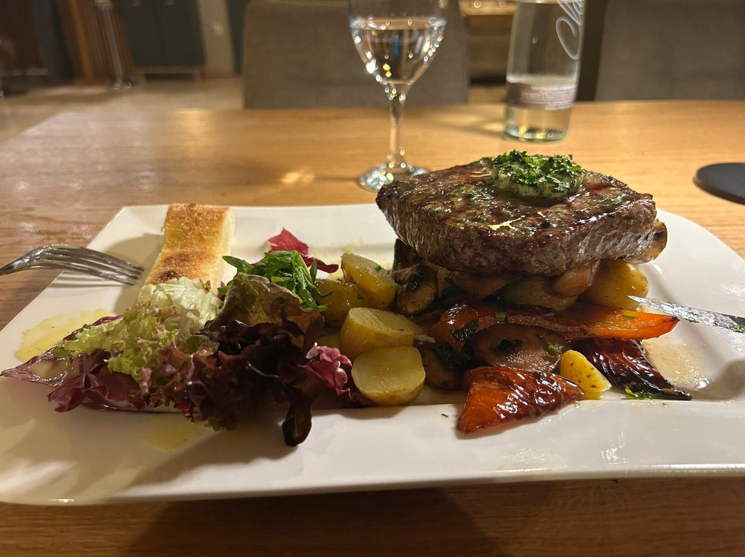 Gourmet Modern Bistro