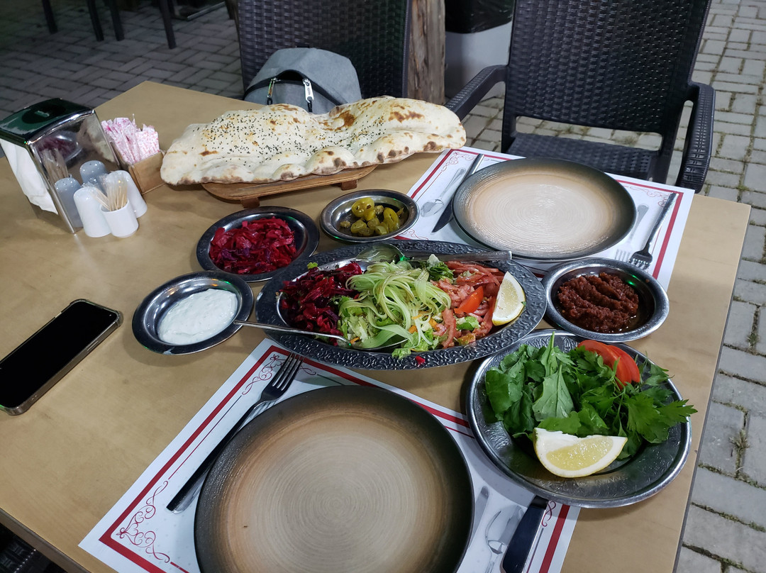 Közz Et Mangal