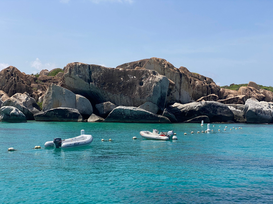 Kuralu Catamaran Charters-Road Town必去景点