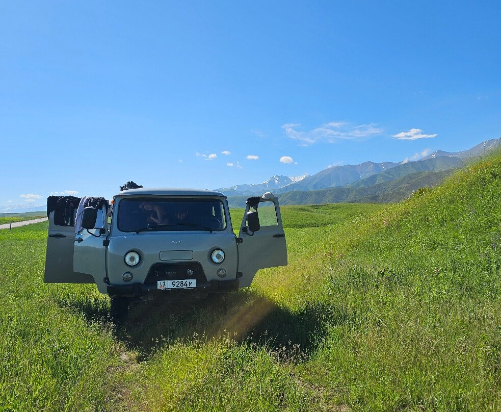 UAZ Buhanka Rental-比斯凯克必去景点