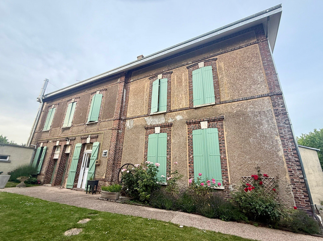 Les Aubépines