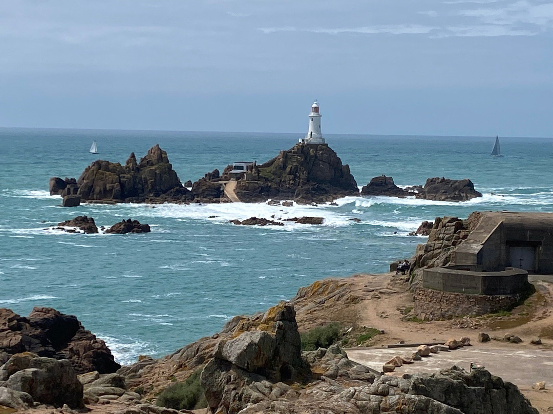 Corbiere Lighthouse (La Corbiere)-圣布雷拉德必去景点