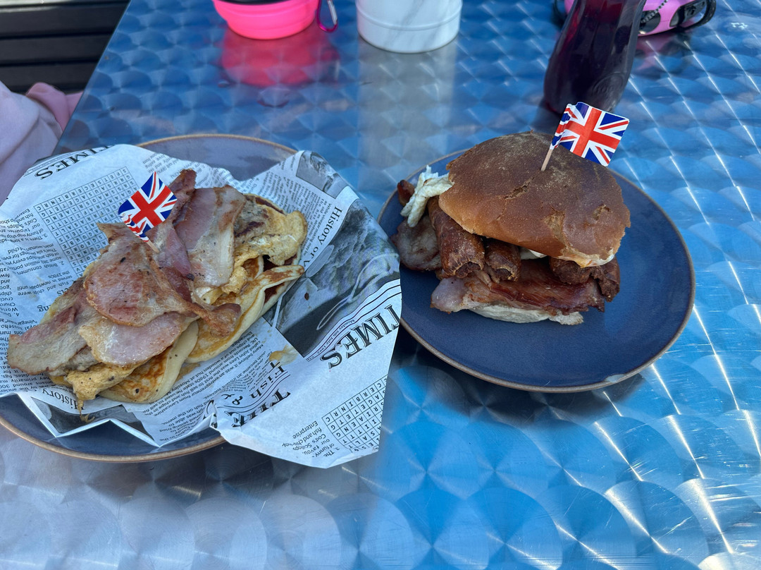 Swell Cafe And Takeaway