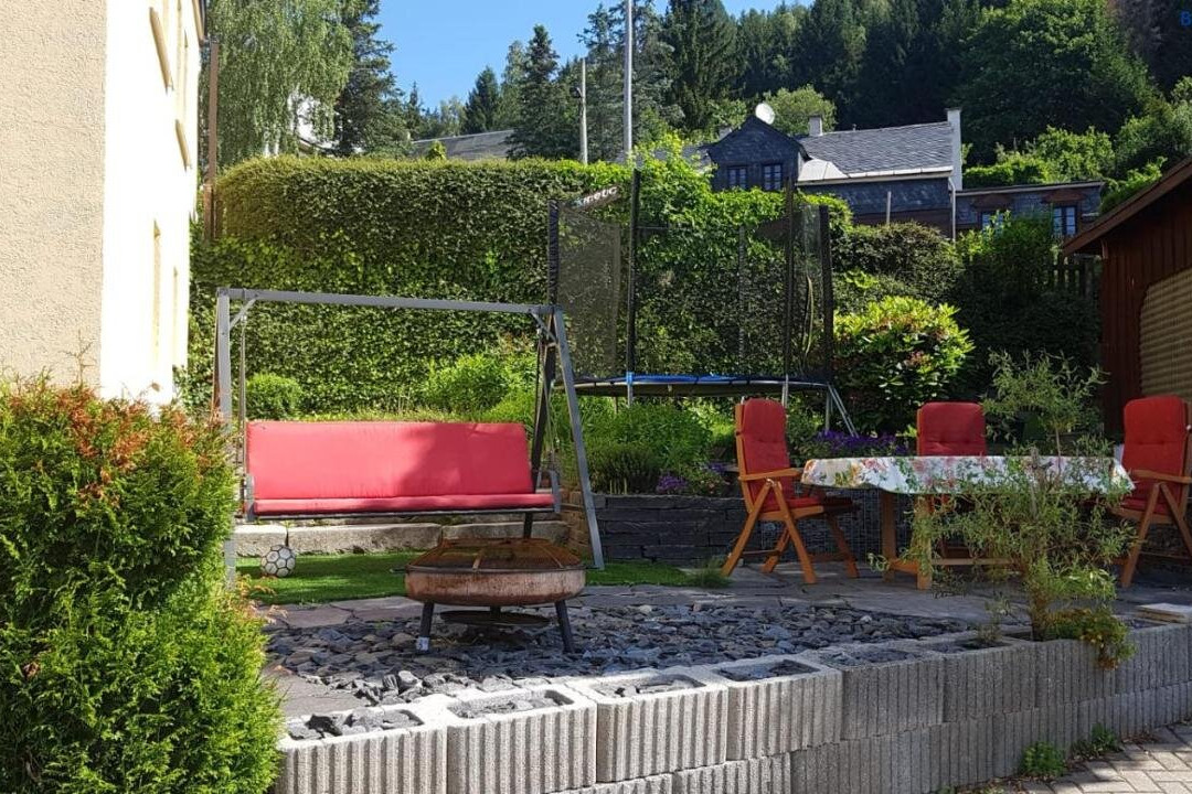Ferienwohnung Mit Garten und Spielplatz